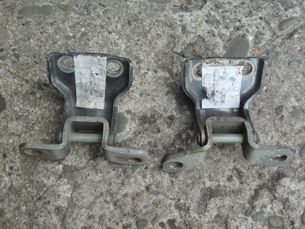 KIA RIO 01-05 zawias drzwi lewy tył kpl.