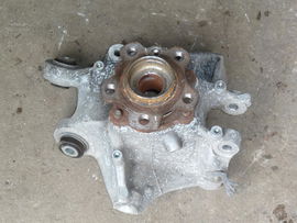 BMW 5 G30 G31 17- zwrotnica tył lewa