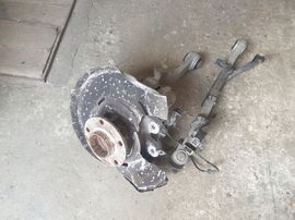 BMW 6 F12 F13 5 F10 11- zwrotnica tył lewa wahacze