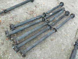 C-KLASA W205 14- wał napędowy AMG