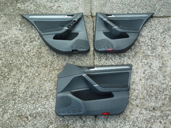 VW GOLF VII 12-20 tapicerka boczek drzwi EUR