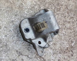 MEGANE III 1.9 dci 08-16 łapa pompy wtryskowej