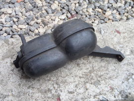 AUDI TT 1.8T 98-06 zbiornik podciśnienia 8N0131541