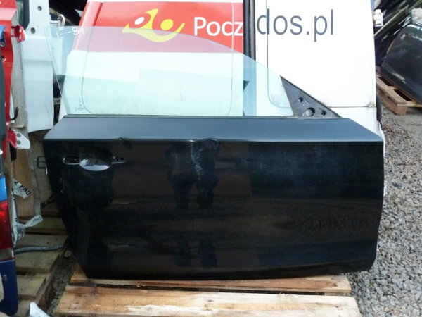 BMW 1 E82 E88 COUPE CABRIO 04-11 drzwi Prawe KPL