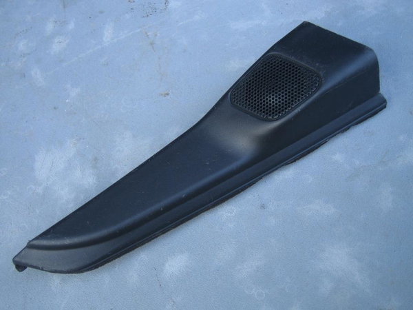 MITSUBISHI GRANDIS 04-10 zaślepka drzwi prawe trójkąt + głośnik