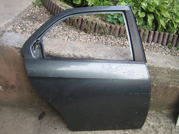 ALFA ROMEO 156 sedan 97-05 drzwi Prawe tył