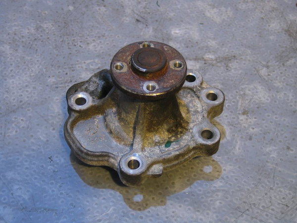 NISSAN PIXO ALTO 1.0 09-13 pompa wody