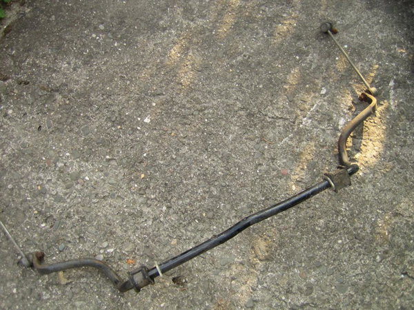 MITSUBISHI GRANDIS 04-10 stabilizator przód