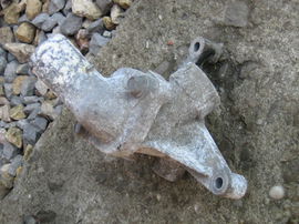 MITSUBISHI PAJERO PININ 2.0 GDI termostat obudowa