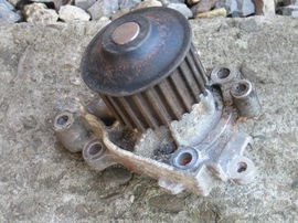 MITSUBISHI PAJERO PININ 2.0 GDI 1.8 pompa wody