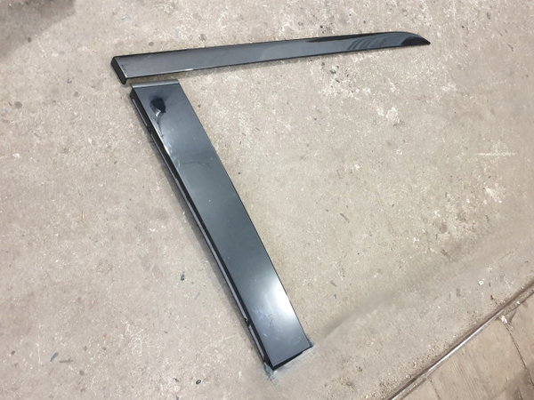 MERCEDES GL X164 06-12 listwa szyby lewy tył karoseryjnej