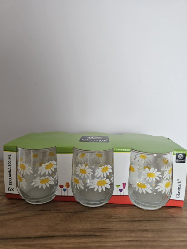 Komplet szklanek w stokrotki 300 ml