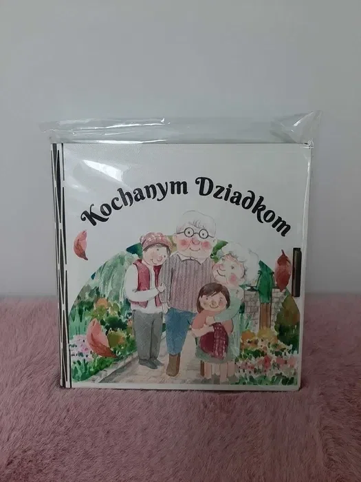 Pudełko z życzeniami dla babci i dziadka