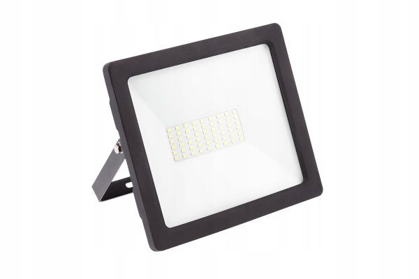 NAŚWIETLACZ LED 70W AC220-240V 50/60 HZ IP65 6400K CZARNY GCX70W-6 GTV