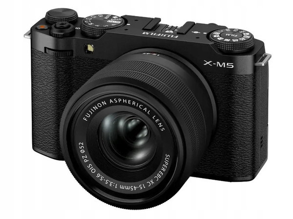 Aparat FUJIFILM X-M5 Czarny + Obiektyw XC 15-45mm f/3.5-5.6 OIS PZ