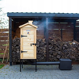 Wędzarnia BROWIN 330338 drewniana z paleniskiem