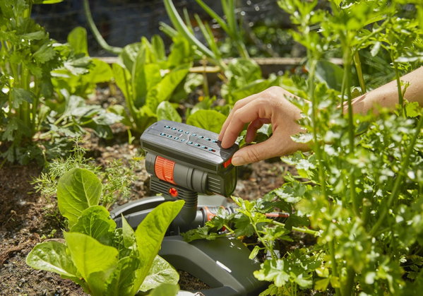 Zraszacz wahadłowy GARDENA Aquazoom Compact 3-18m