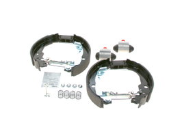 BO 0204114703 ZESTAW SZCZĘK HAM. PEUGEOT 208/301 12- KPL. Z CYLINDERKAMI