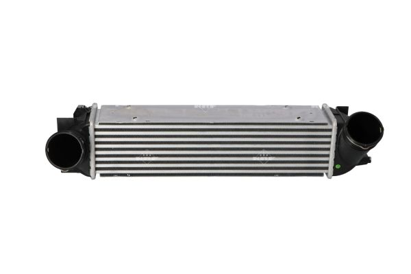 30947/NRF INTERCOOLER BMW E82/E90 3,0/3,0D X1 2,0D