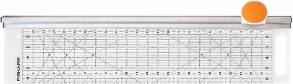 FISKARS GILOTYNA 6" x 24" Z OBROTOWYM OSTRZEM I LINIJKĄ