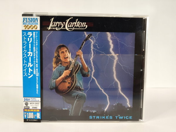 CD LARRY CARLTON - Strikes twice - JAPAN - NM/NM