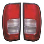 LAMPY TYLNE NISSAN PICK UP '98-'05 LEWA+PRAWA