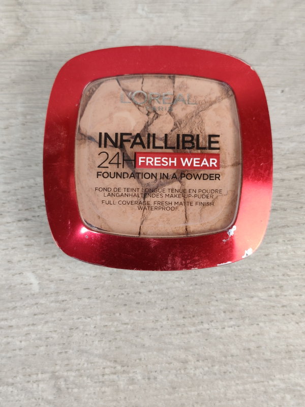 L'Oreal Paris Infaillible 24H Fresh Wear Podkład w Pudrze 200 Golden Sand