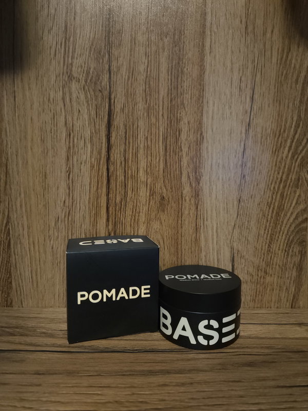 Based bodyworks pomade