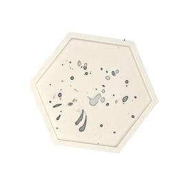 Podstawka z gipsu hexagon - Dekoracja do domu jasny beż w czarne kropki