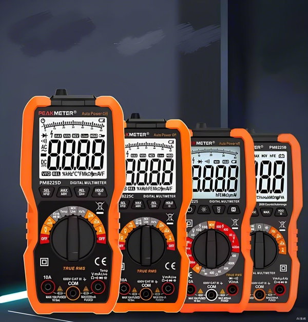 Multimetr ręczny PeakMeter pm8225c