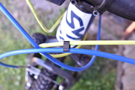 Łącznik Organizer Spinka Pancerzy Przerzutki i Hamulca 4mm 5mm