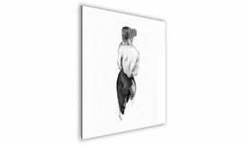 OBRAZ NA SZKLE KWADRATOWY 40x40cm 044 Kobieta w czerni