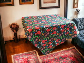 Bieżnik prostokątny, Kociewie na czarnym tle (180x140cm)