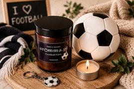 ŚWIECA SOJOWA AROMMA 180 ML FOOTBALL FANS - ŚWIEŻO ŚCIĘTA TRAWA + GRATIS