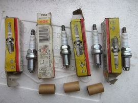 ngk japan BKUR5ET-10 komplet 4szt 4 sztuki CZTERY SZTUKI zestaw