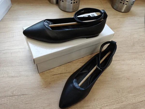 Baleriny skórzane buty damskie Answear LAB czarne rozmiar 38