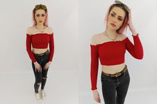PRETTYLITTLETHING dzianinowa BLUZKA CROP TOP z odkrytymi ramionami _ 34