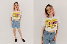 QUZU dresowa BLUZKA CROP TOP z printem CĘTKI kamyczki NOWA _ S