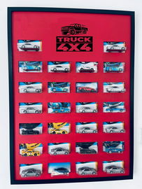 Ramka półka do modeli Hot Wheels main duże logo na 26 modeli w blistrach