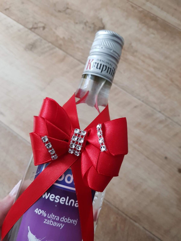Kokardki na alkohol weselny czerwone złote – pakiet 5 szt.