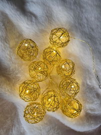 ŁAŃCUCH OZDOBNE kule ŚWIĄTECZNE PODŚWIETLANE LED 10 lampek złote