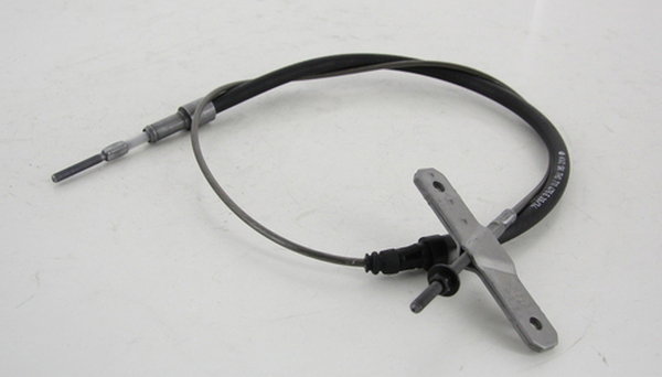 TRISCAN LINKA HAMULCA RĘCZNEGO VW PRZÓD MULTIVAN/T5/T6 2,0-3,2 03-