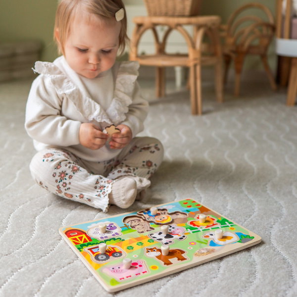 DLA DZIECI  PUZZLE  FARMA Z PINEZKAMI 