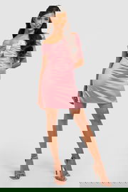 BOOHOO Różowa satynowa sukienka mini (42)