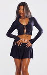 PRETTYLITTLETHING Czarny top wiązanie (40)