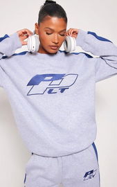 PRETTYLITTLETHING Szara bluza oversize hafty (M)