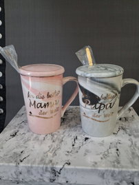 Kubek na dzień mamy i taty z przykrywką i łyżeczkami 400 ml