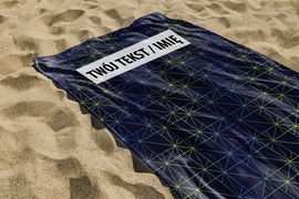 RĘCZNIK Linie z twoim dowolnym tekstem 150x70cm 078H