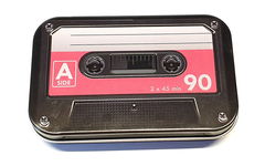 ETUI NA KLUCZYKI METALOWE PUDEŁKO KASETA PRL CZERWONA RETRO 44815003491000000075