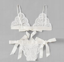 Biała Bielizna Komplet Koronka Figi Stanik Wiązana